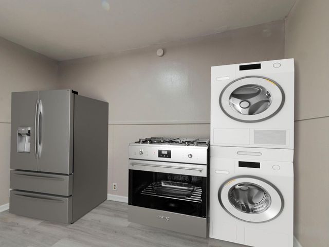 574 Oaklawn DR, Rockdale, TX 76567