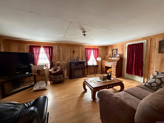 715 Jason Street, Clinton, AR 72031