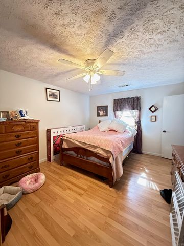 715 Jason Street, Clinton, AR 72031