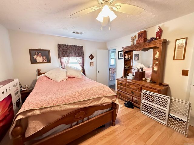 715 Jason Street, Clinton, AR 72031