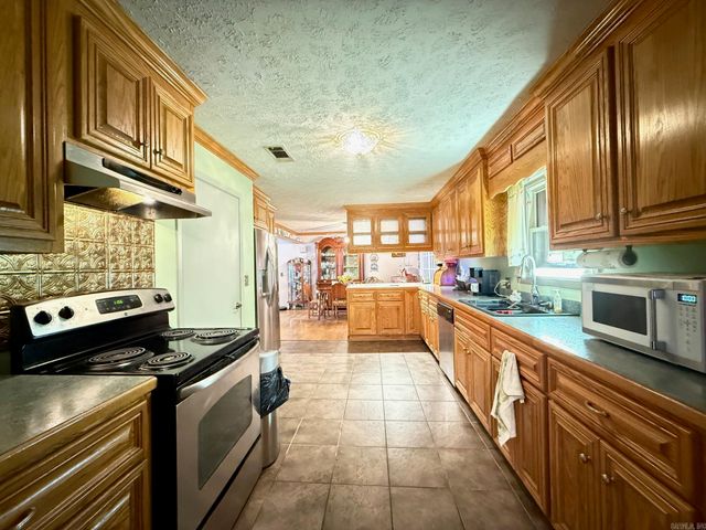 715 Jason Street, Clinton, AR 72031