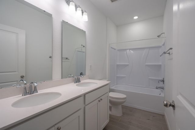 65 Eustis Pt, St Augustine, FL 32084