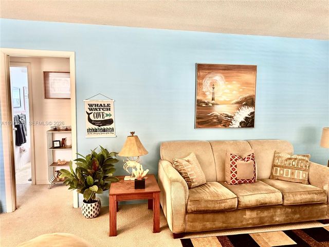 3500 Harrison St 7, Hollywood, FL 33021