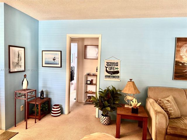 3500 Harrison St 7, Hollywood, FL 33021