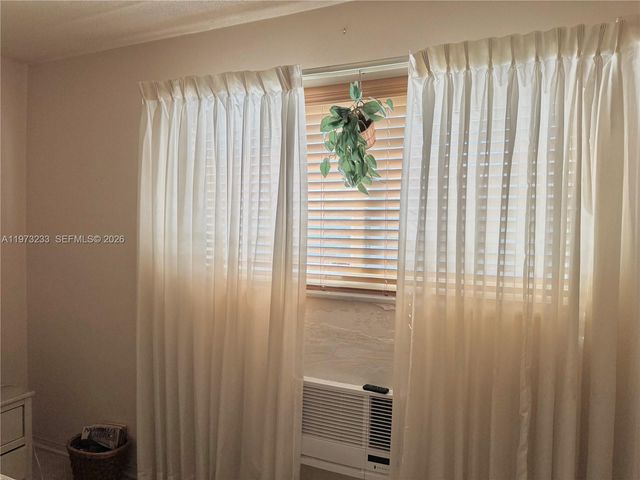 3500 Harrison St 7, Hollywood, FL 33021