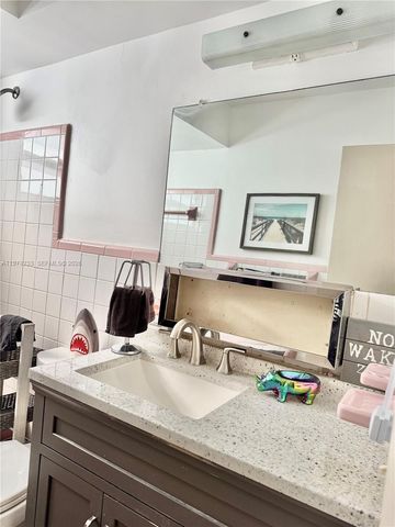 3500 Harrison St 7, Hollywood, FL 33021