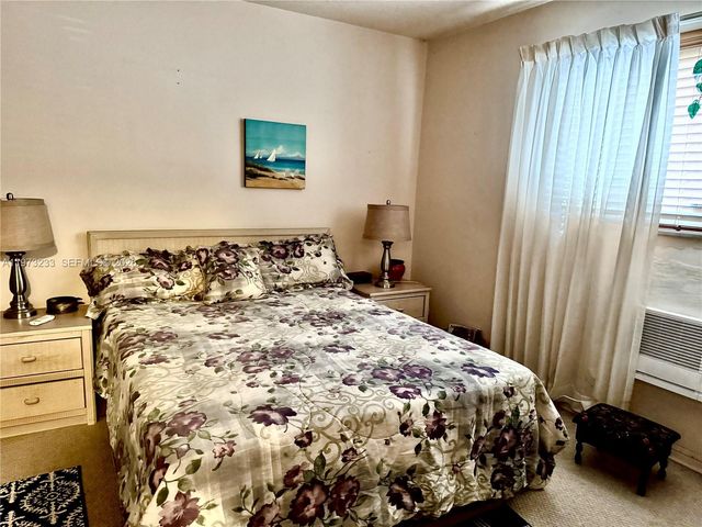 3500 Harrison St 7, Hollywood, FL 33021