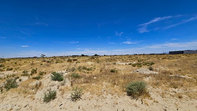 4th St West Vicinity Ave F8, Lancaster, CA 93534