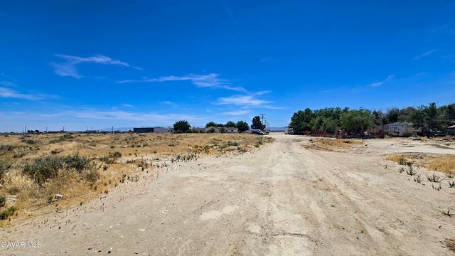 4th St West Vicinity Ave F8, Lancaster, CA 93534