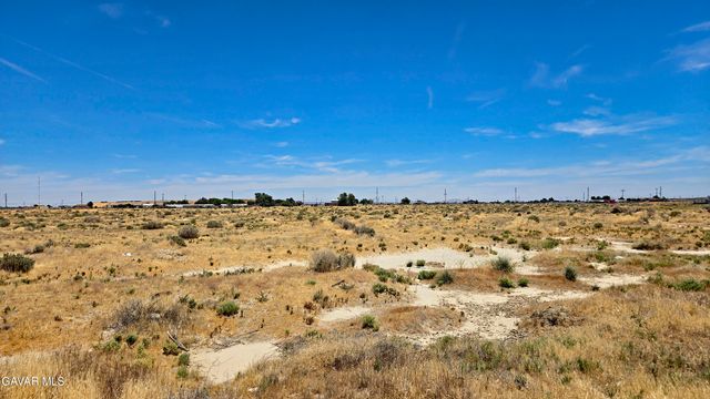 4th St West Vicinity Ave F8, Lancaster, CA 93534
