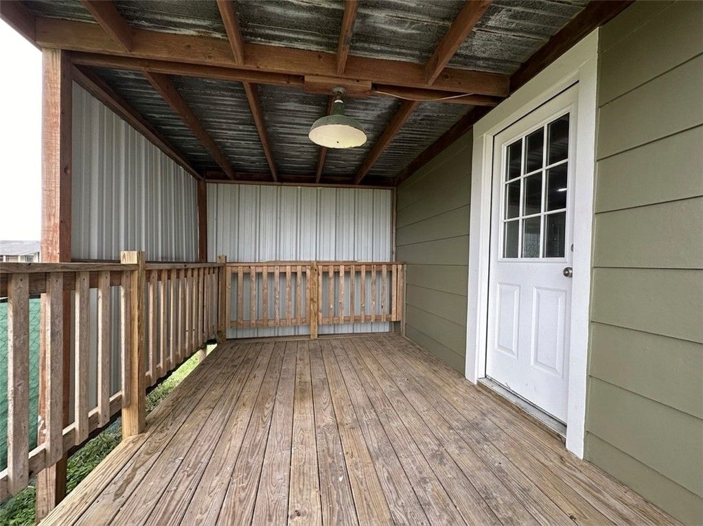 1202 Main Dr, Corpus Christi, TX 78409 — photo 4