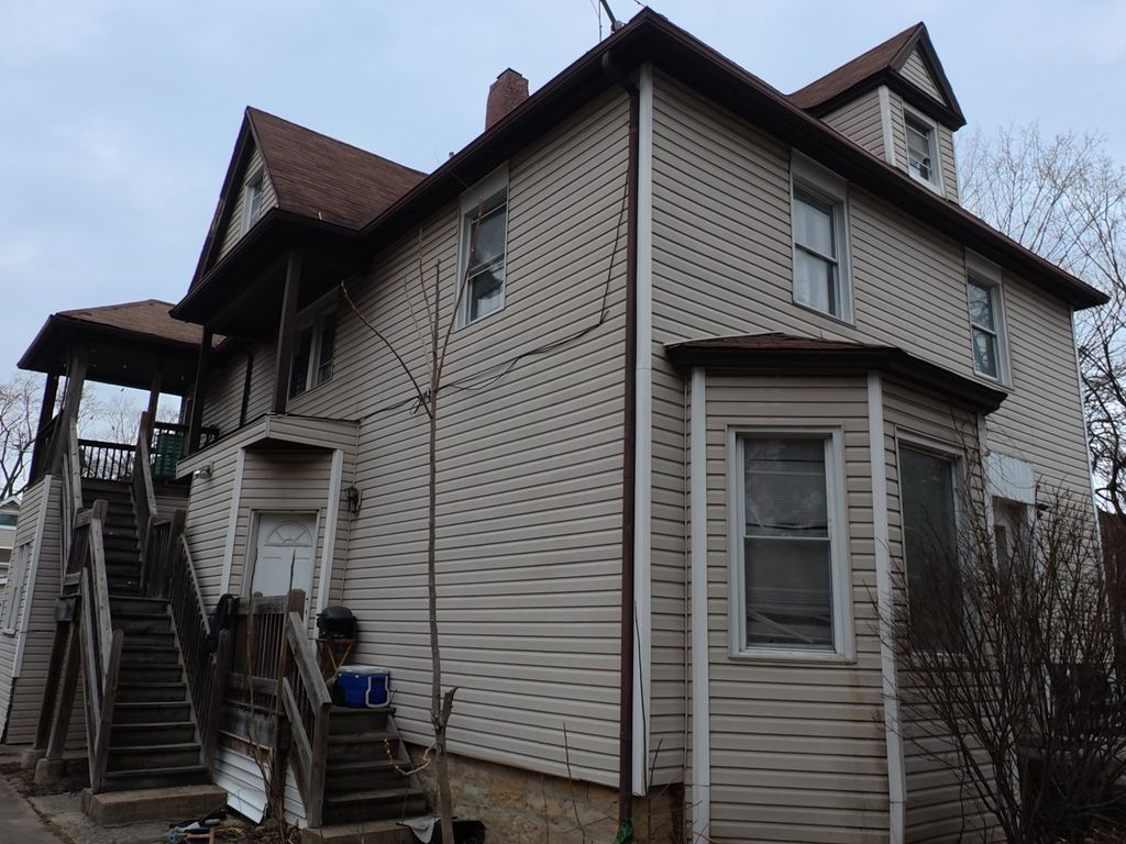 8802 S Carpenter Street, Chicago, IL 60620