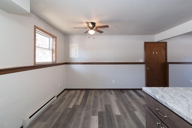 677 W 3rd AVENUE, Oshkosh, WI 54902