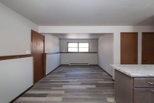 677 W 3rd AVENUE, Oshkosh, WI 54902