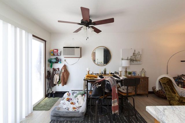 677 W 3rd AVENUE, Oshkosh, WI 54902