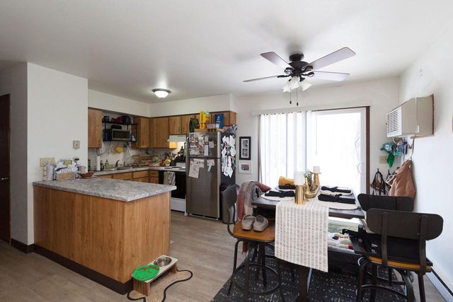 677 W 3rd AVENUE, Oshkosh, WI 54902