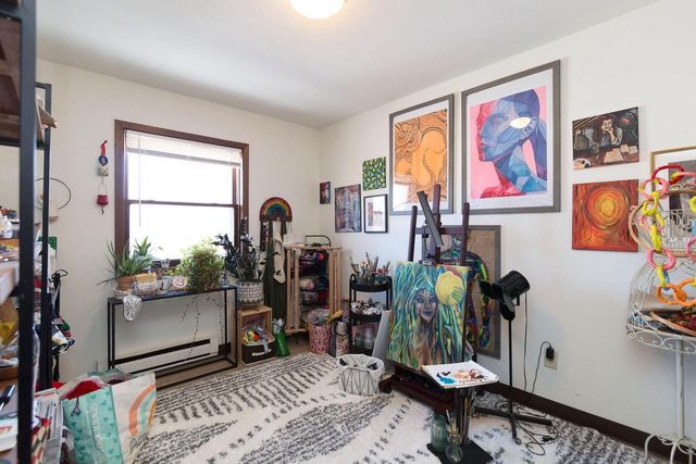 677 W 3rd AVENUE, Oshkosh, WI 54902