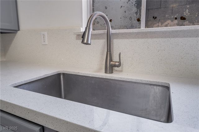 5317 Lytton Avenue, Las Vegas, NV 89146