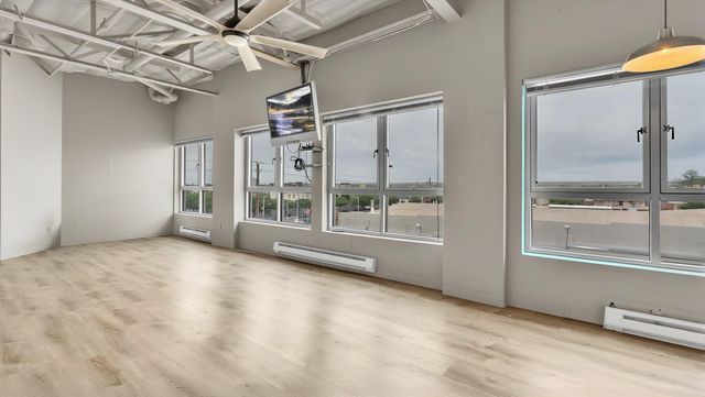 610 Central Avenue SW APT 4H, Albuquerque, NM 87102