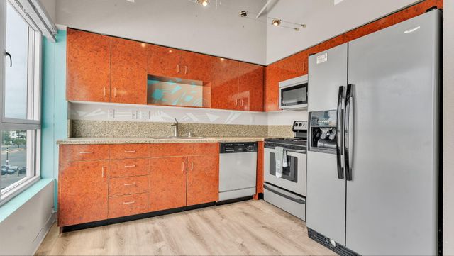 610 Central Avenue SW APT 4H, Albuquerque, NM 87102
