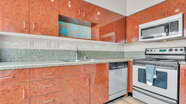 610 Central Avenue SW APT 4H, Albuquerque, NM 87102