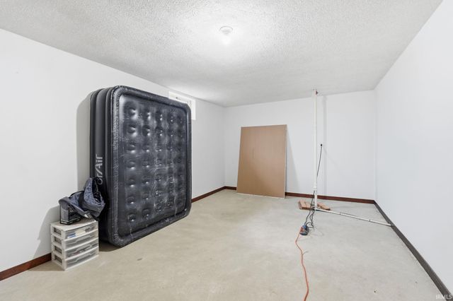 1108 HARVEST Drive, Goshen, IN 46526