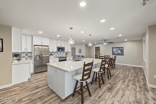 12548 W PINETOP Drive, Sun City West, AZ 85375