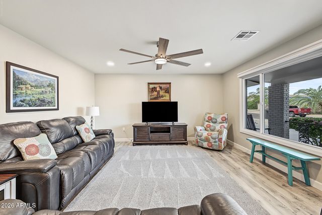 12548 W PINETOP Drive, Sun City West, AZ 85375