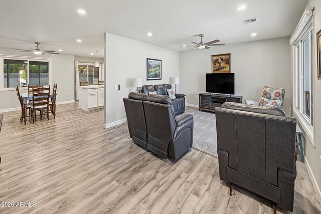 12548 W PINETOP Drive, Sun City West, AZ 85375