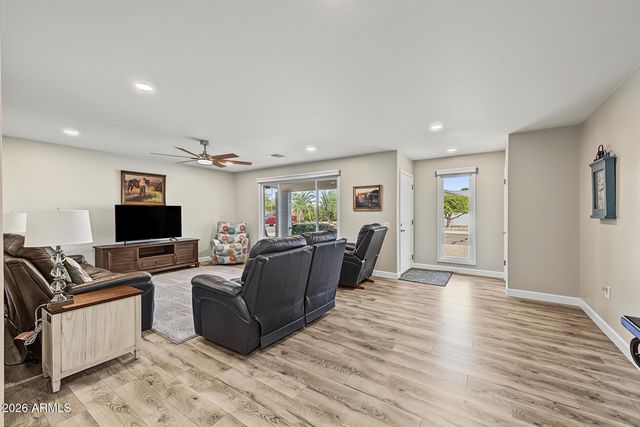 12548 W PINETOP Drive, Sun City West, AZ 85375