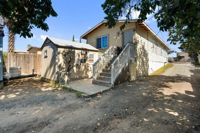 207 Cottonwood Road, San Ysidro, CA 92173