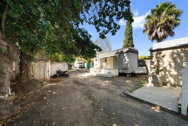 207 Cottonwood Road, San Ysidro, CA 92173