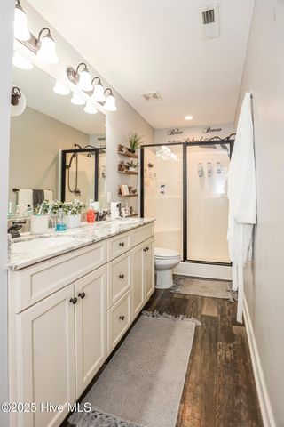 205 Chestwood Drive, Hubert, NC 28539