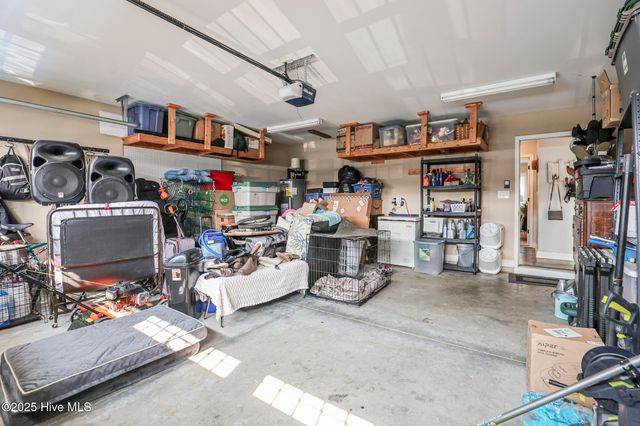 205 Chestwood Drive, Hubert, NC 28539