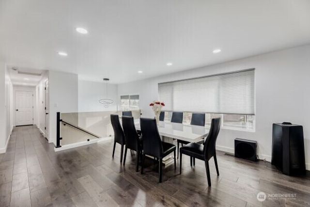 17606 Larch Way, Lynnwood, WA 98037