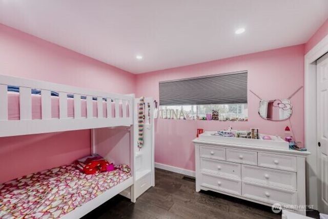 17606 Larch Way, Lynnwood, WA 98037