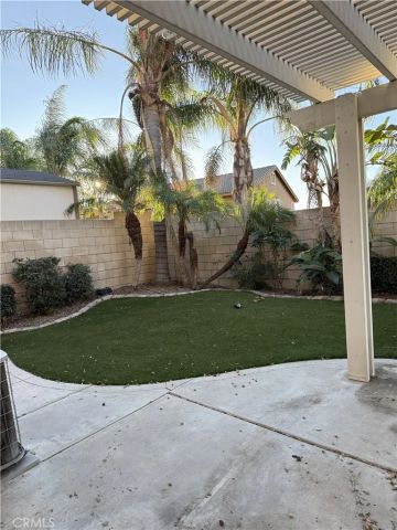 15467 Spruce Tree, Fontana, CA 92336