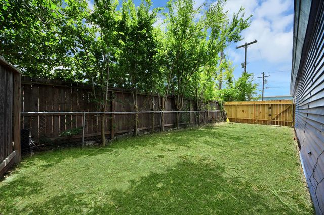 302 County Park Drive, League City, TX 77573