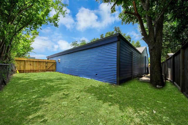 302 County Park Drive, League City, TX 77573