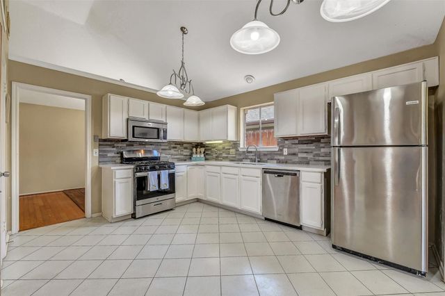4402 Leyland Drive, Pearland, TX 77584