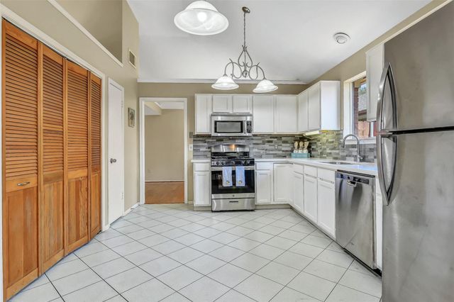 4402 Leyland Drive, Pearland, TX 77584