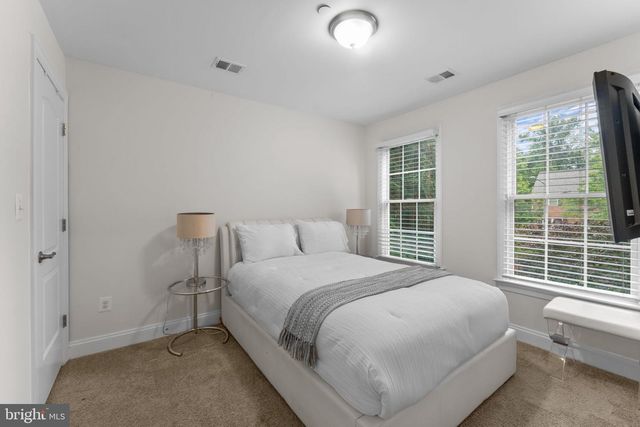 6006 NEW HAMPSHIRE AVE NE, Washington, DC 20011