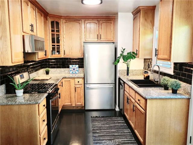 2353 Beach Avenue, Venice, CA 90291