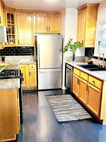 2353 Beach Avenue, Venice, CA 90291