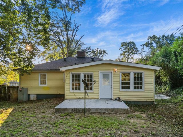 135 Overbrook Circle, Spartanburg, SC 29306