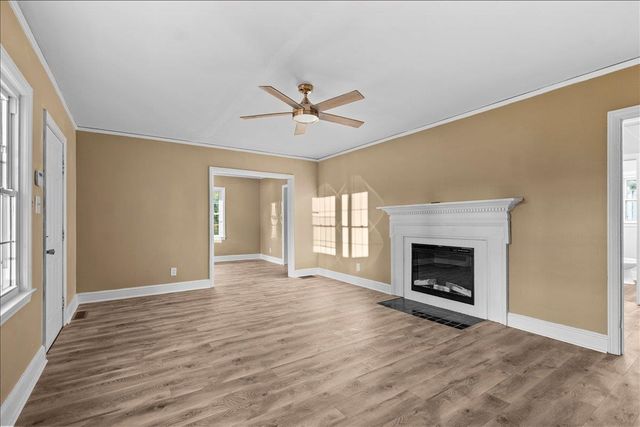 135 Overbrook Circle, Spartanburg, SC 29306