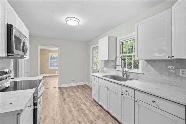 135 Overbrook Circle, Spartanburg, SC 29306