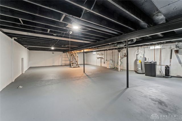 1746 Grange Hall Road, Beavercreek, OH 45432
