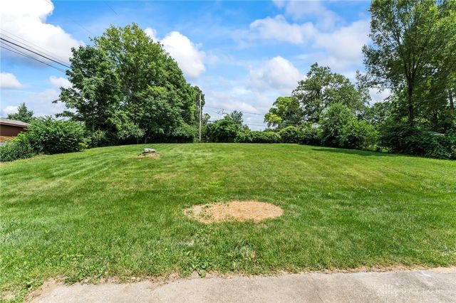 1746 Grange Hall Road, Beavercreek, OH 45432