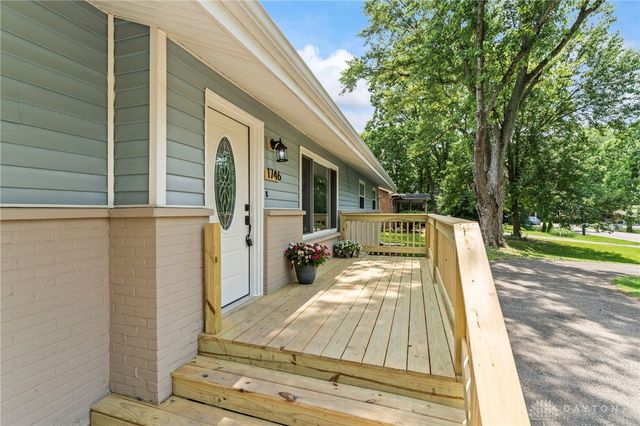 1746 Grange Hall Road, Beavercreek, OH 45432
